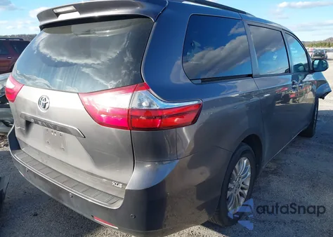 2015 Toyota Sienna Xle Premium 8 Passenger z USA, uszkodzony, nr VIN 5TDYK3DC5FS564963